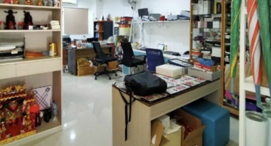 For sale 3 bedrooms townhouse in Prawet, Bangkok