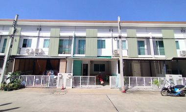 Reihenhaus zum Kauf mit 3 Zimmer in Prawet, Bangkok