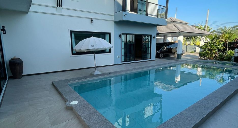For rent 5 bedrooms villa in Bang Lamung, Chonburi