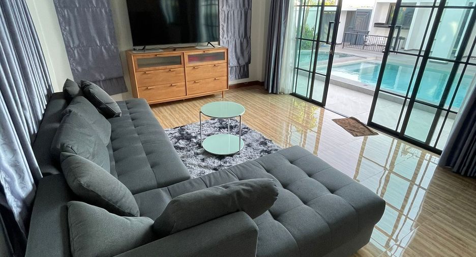 For rent 5 bedrooms villa in Bang Lamung, Chonburi