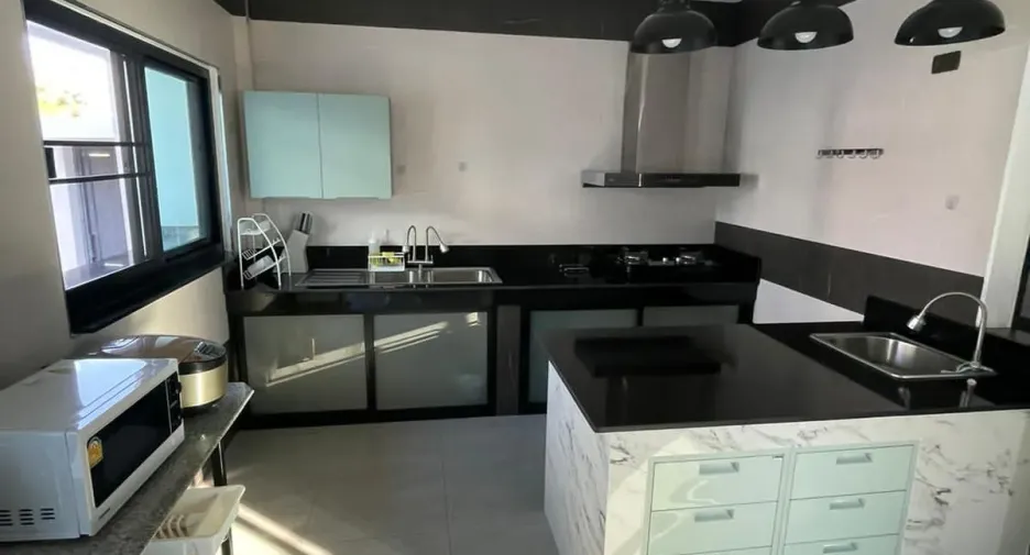For rent 5 bedrooms villa in Bang Lamung, Chonburi