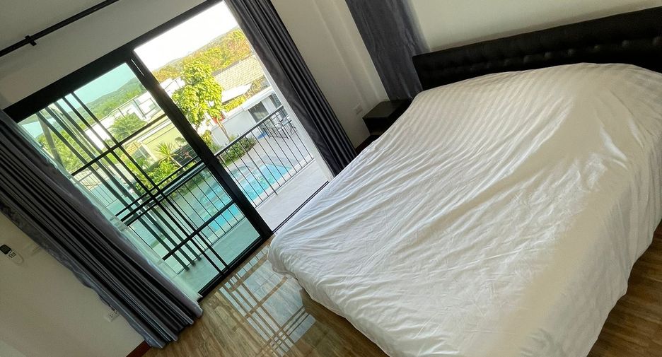 For rent 5 bedrooms villa in Bang Lamung, Chonburi