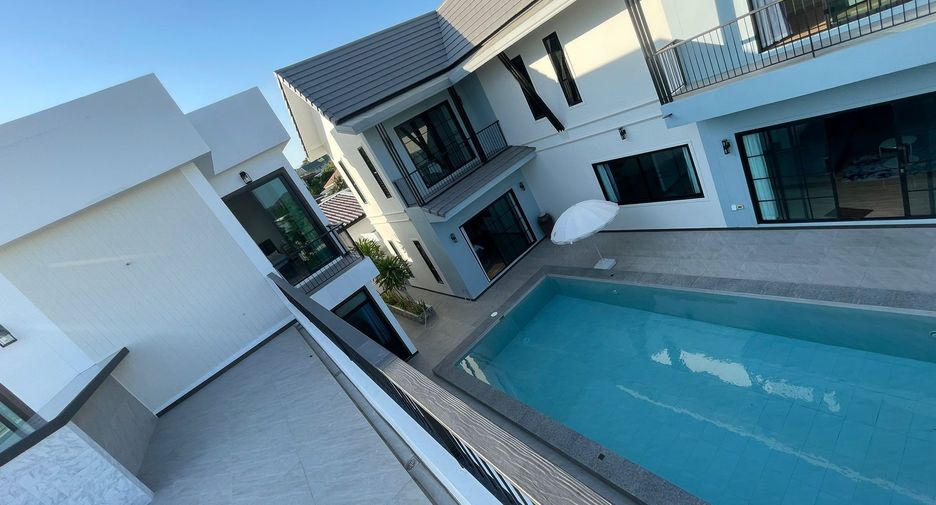 À louer 5 chambres villa à Huay Yai, Pattaya