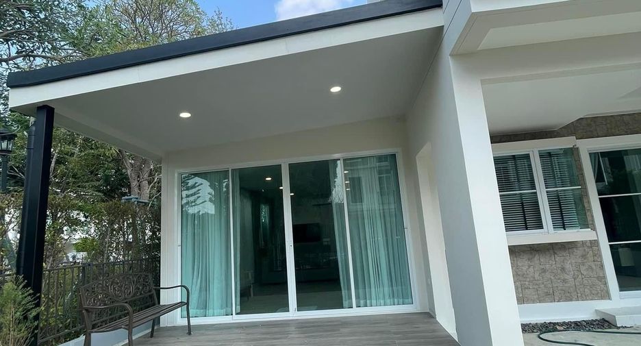 For sale and for rent 3 bedrooms townhouse in Prawet, Bangkok