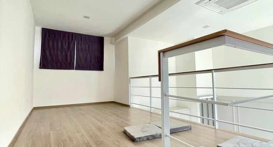 For sale and for rent 3 bedrooms townhouse in Prawet, Bangkok