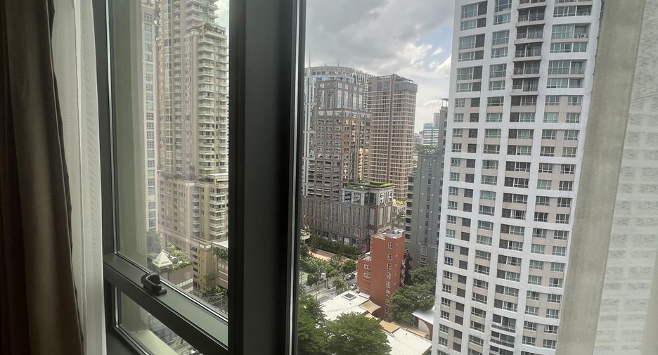 For sale 2 bedrooms condo in Pathum Wan, Bangkok