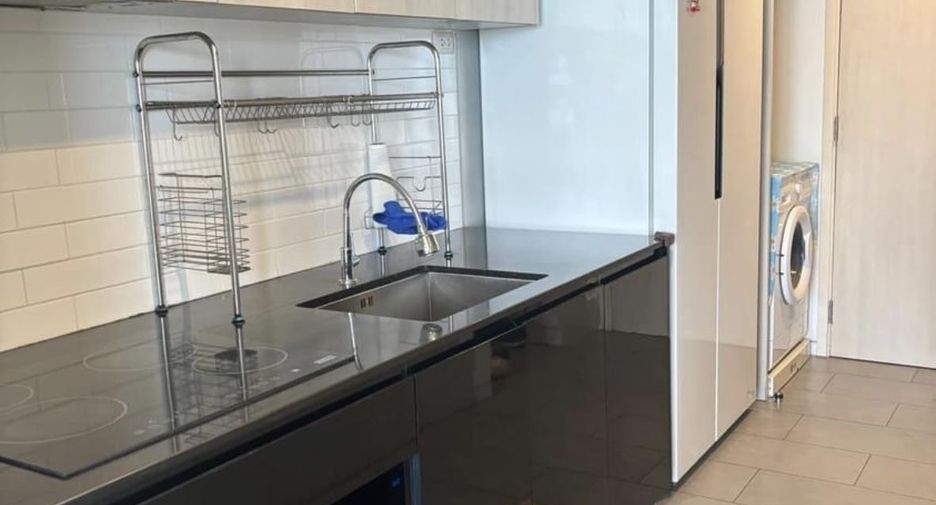 For sale and for rent 2 bedrooms condo in Phaya Thai, Bangkok