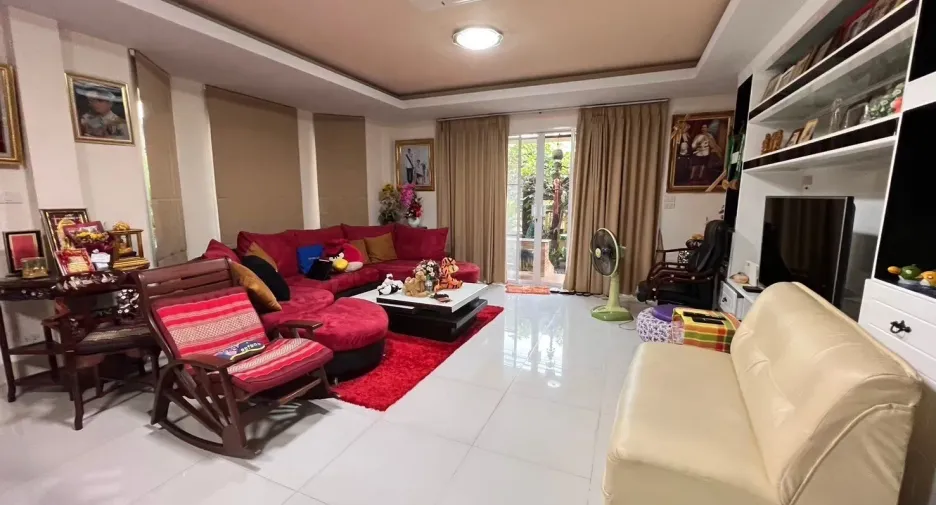 Casa en venta de 3 habitaciones en Mueang Ratchaburi, Ratchaburi