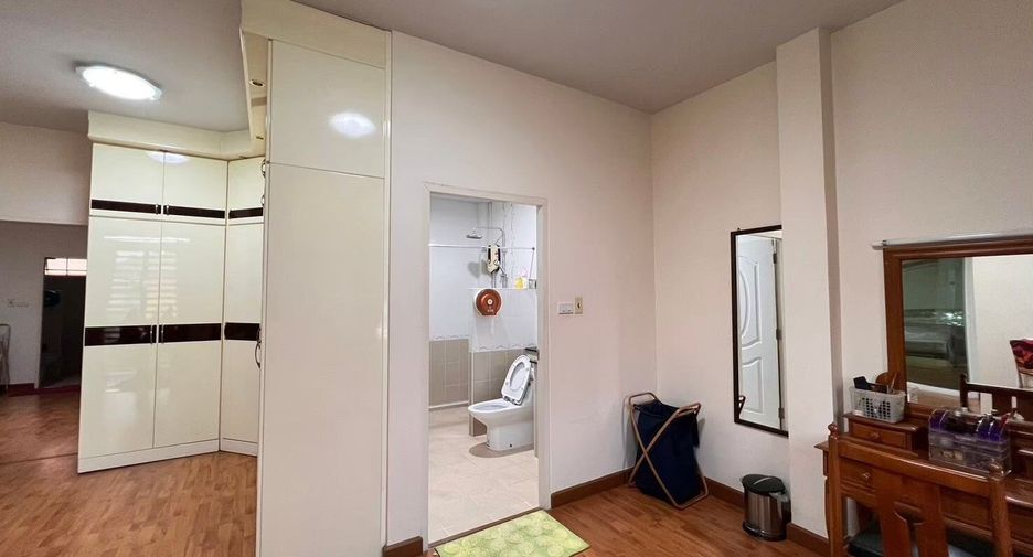 出售 3 卧室 独立屋 在 Mueang Ratchaburi, Ratchaburi