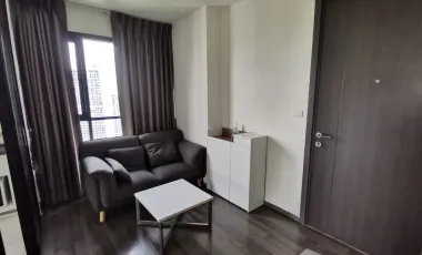 Condo en venta y en alquiler de 1 habitaciones en Watthana, Bangkok