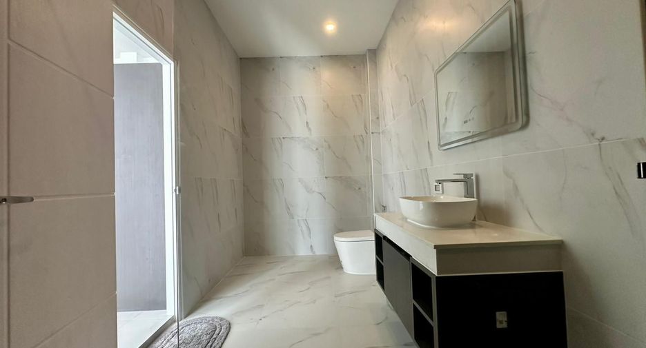 For rent 3 ベッドルーム villa in Mueang Phuket, Phuket