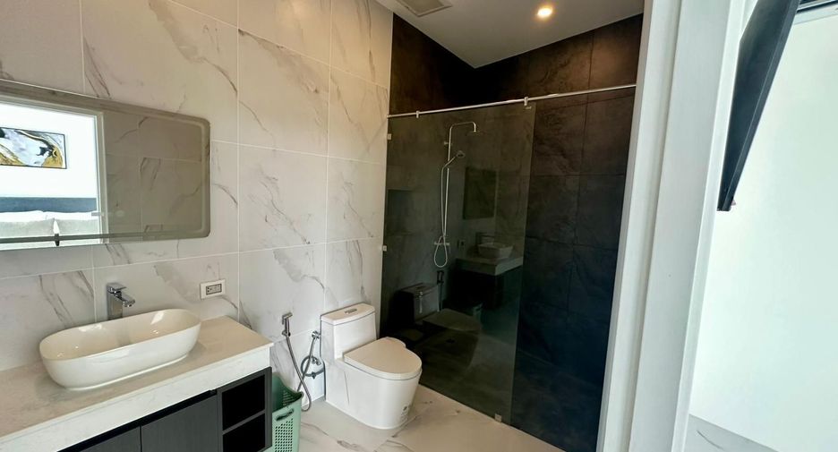 For rent 3 ベッドルーム villa in Mueang Phuket, Phuket
