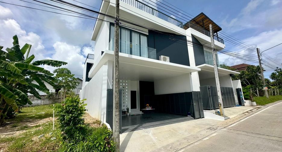 For rent 3 ベッドルーム villa in Mueang Phuket, Phuket