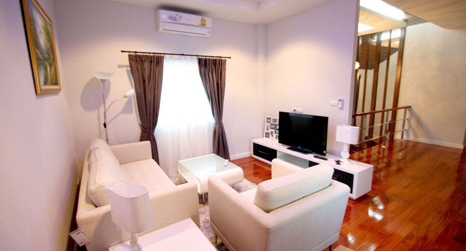 For sale 5 bedrooms villa in Bang Lamung, Chonburi