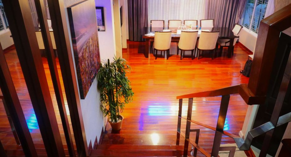 For sale 5 bedrooms villa in Bang Lamung, Chonburi