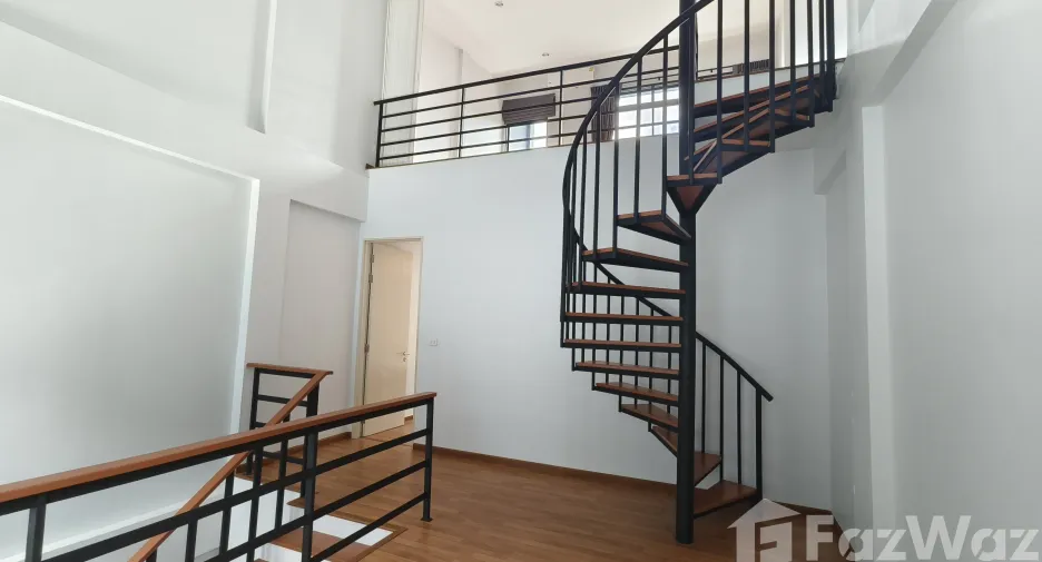 For rent 3 bedrooms townhouse in Pak Kret, Nonthaburi
