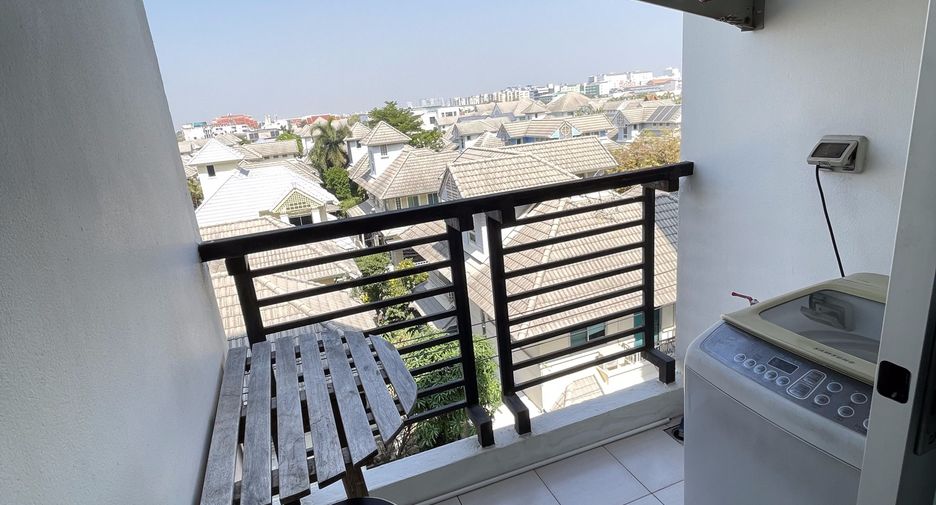 Wohnung zum Kauf mit Studio in Phra Khanong, Bangkok
