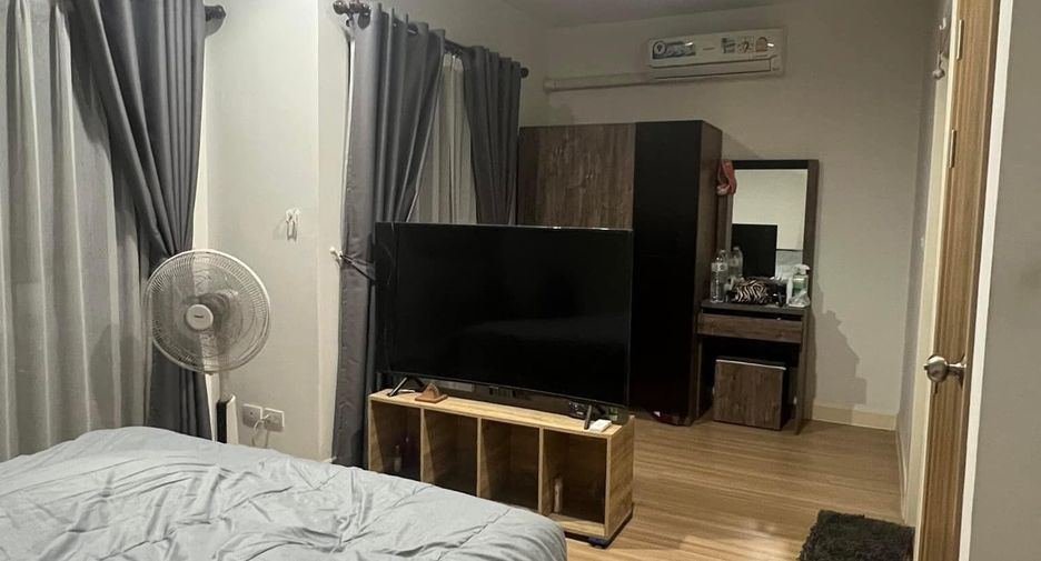 For sale 3 ベッドルーム townhouse in Bang Lamung, Chonburi
