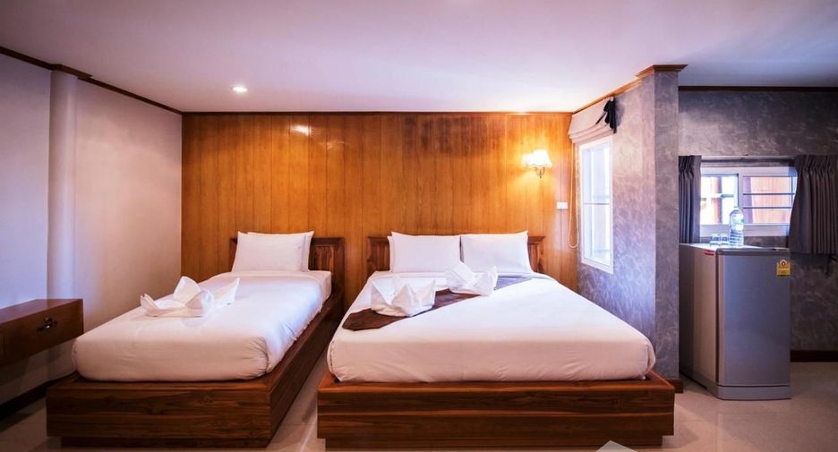 For sale 28 bedrooms hotel in Bang Lamung, Chonburi