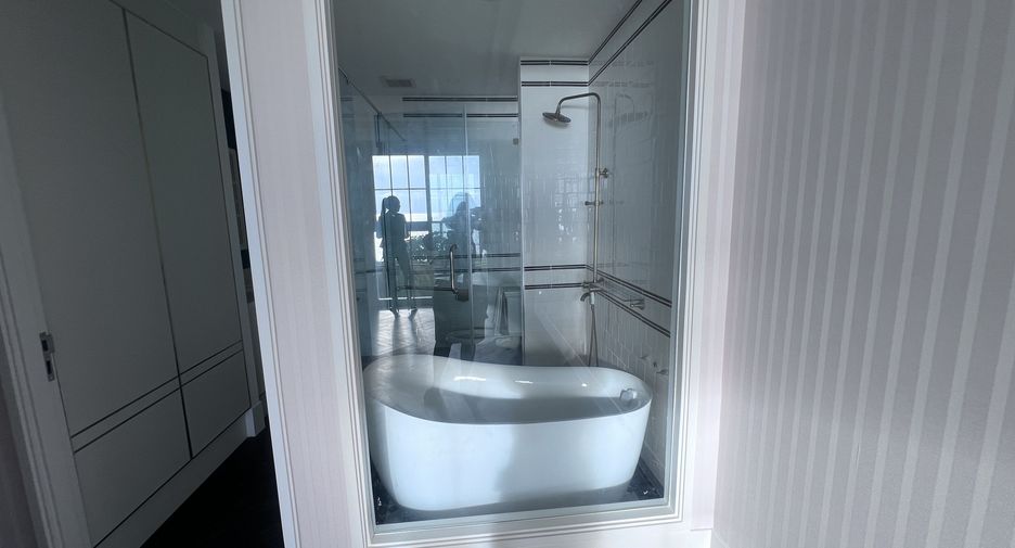 For sale 1 bed condo in Sattahip, Chonburi