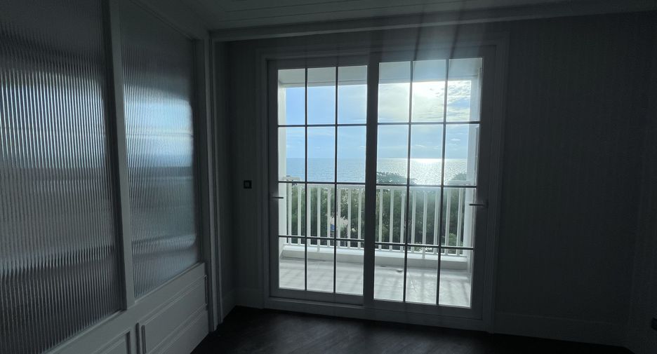 For sale 1 bed condo in Sattahip, Chonburi