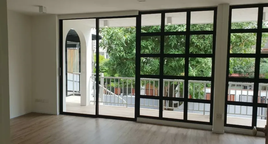 ขาย และ ให้เช่า 8 ห้องนอน บ้านเดี่ยว ใน พระโขนง, กรุงเทพฯ