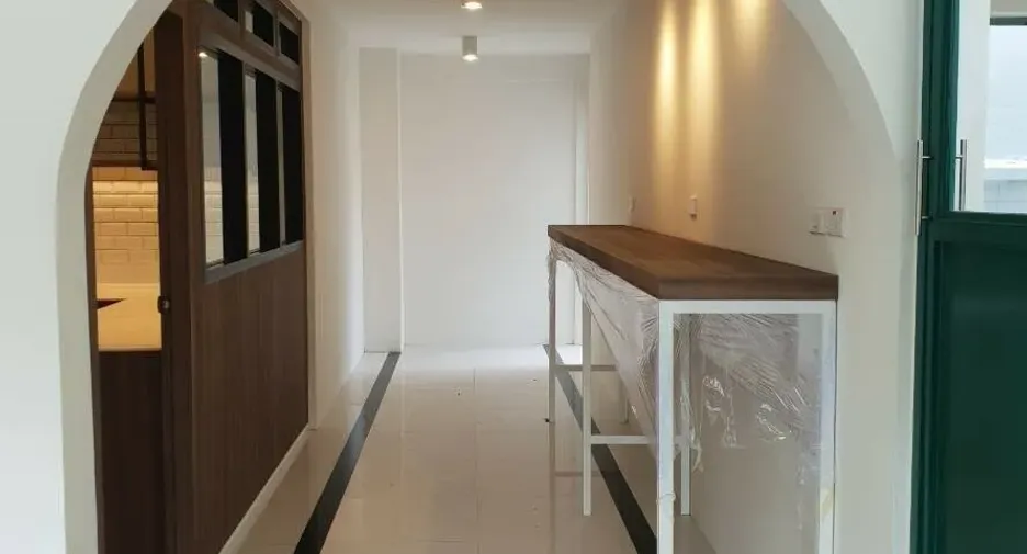 ขาย และ ให้เช่า 8 ห้องนอน บ้านเดี่ยว ใน พระโขนง, กรุงเทพฯ