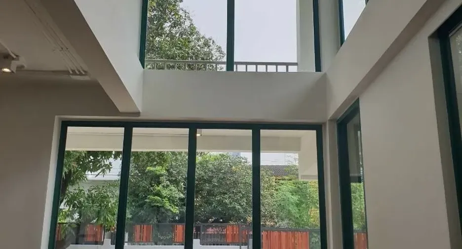 ขาย และ ให้เช่า 8 ห้องนอน บ้านเดี่ยว ใน พระโขนง, กรุงเทพฯ
