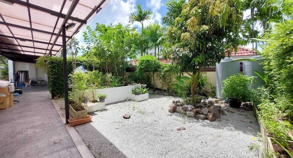 À vendre 4 chambres villa à Mueang Phuket, Phuket