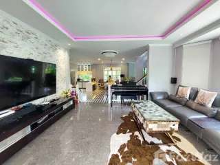 Villa en venta de 4 habitaciones en Mueang Phuket, Phuket