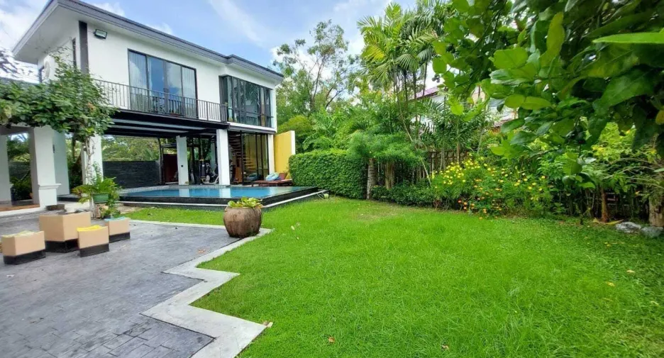 À vendre 4 chambres villa à Mueang Phuket, Phuket