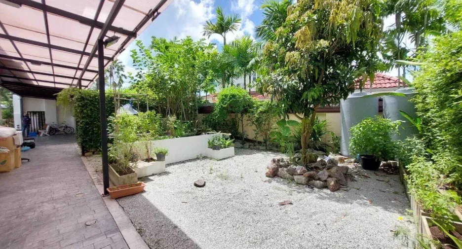 For sale 4 bedrooms villa in Mueang Phuket, Phuket