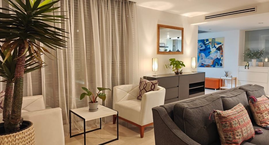 For sale and for rent 3 bedrooms condo in Watthana, Bangkok