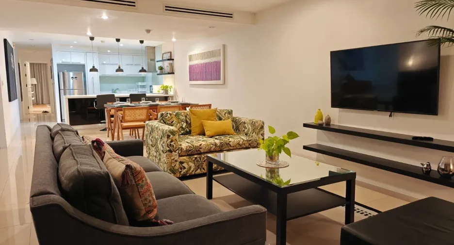 For sale and for rent 3 bedrooms condo in Watthana, Bangkok