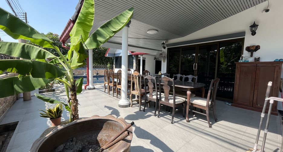 For sale 4 bedrooms villa in Bang Lamung, Chonburi