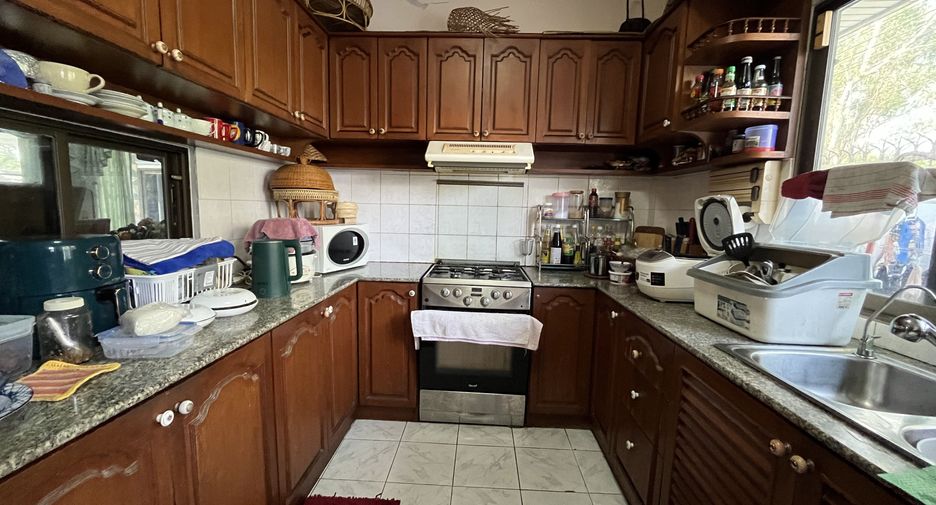 For sale 4 bedrooms villa in Bang Lamung, Chonburi