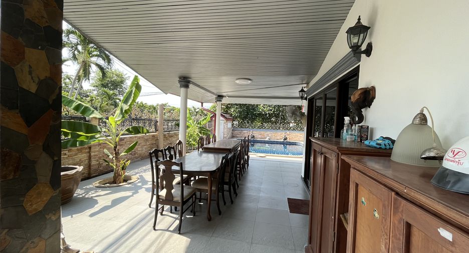 For sale 4 bedrooms villa in Bang Lamung, Chonburi