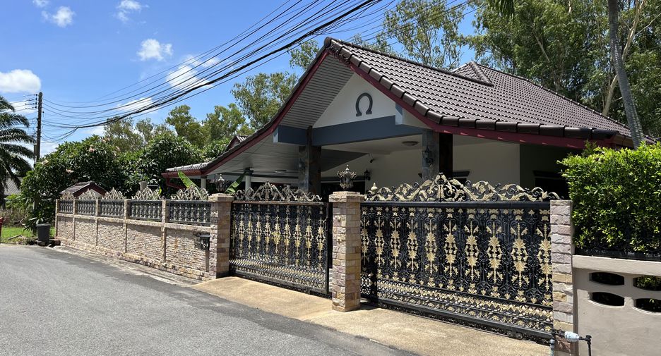 For sale 4 bedrooms villa in Bang Lamung, Chonburi