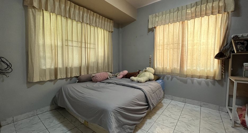 For sale 4 bedrooms villa in Bang Lamung, Chonburi