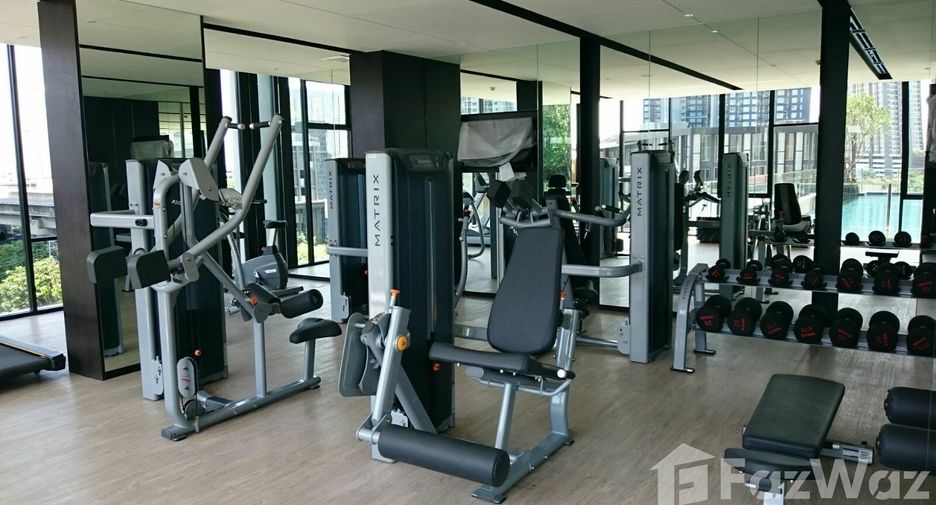 For rent and for sale 1 bed condo in Watthana, Bangkok