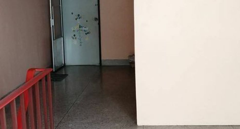 Casa adosada en venta de 4 habitaciones en Yan Nawa, Bangkok