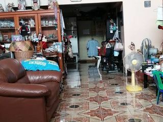 出售 4 卧室 联排别墅 在 Yan Nawa, 曼谷