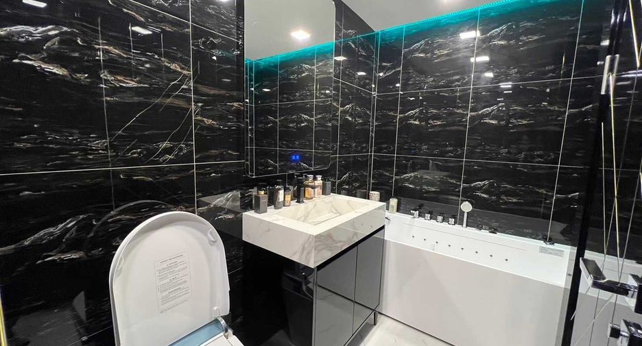 For sale 4 bedrooms condo in Bang Lamung, Chonburi