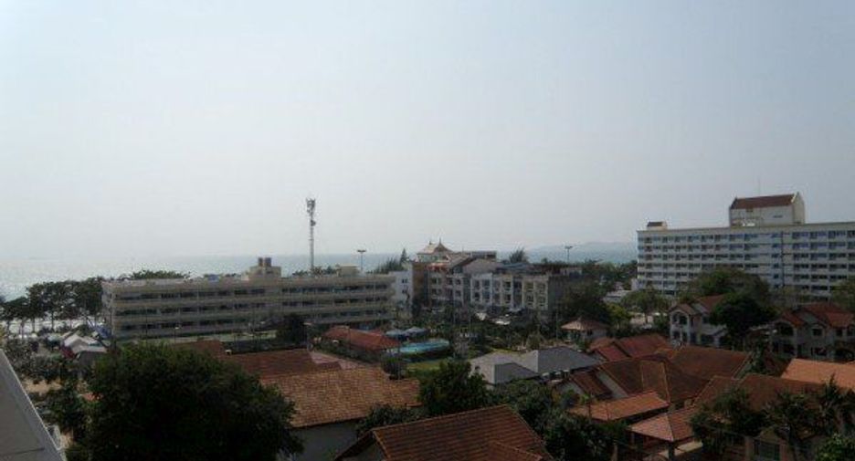 For rent 3 bedrooms condo in Bang Lamung, Chonburi