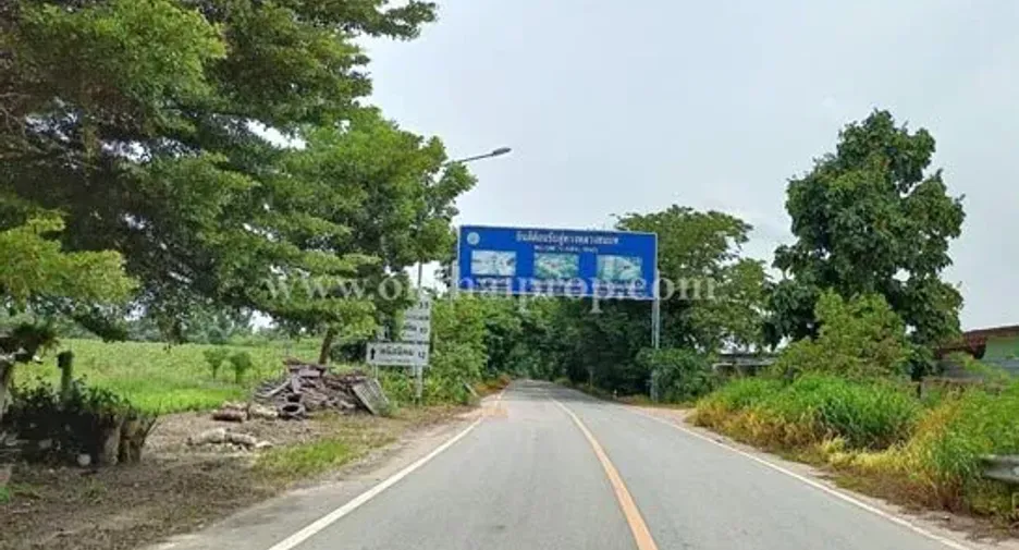 Terreno en venta en Phanat Nikhom, Chonburi