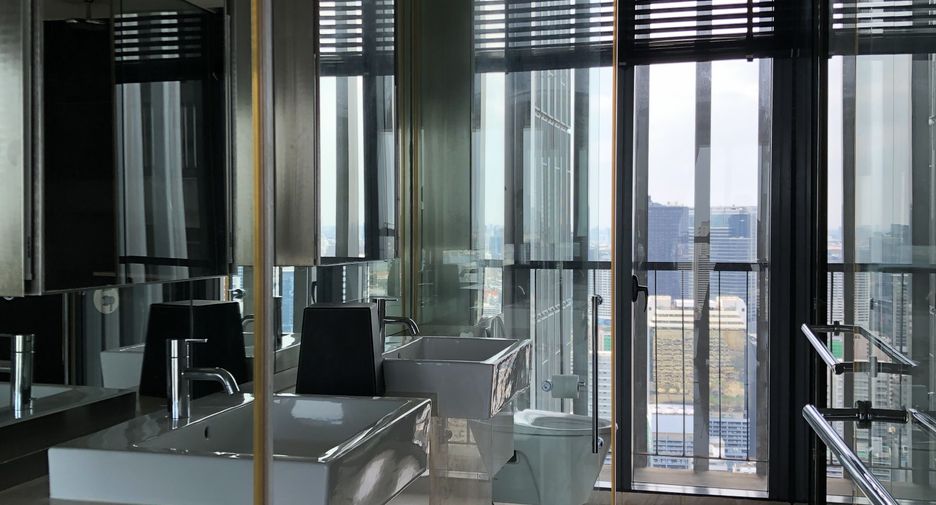 Condo en venta de 3 habitaciones en Sathon, Bangkok