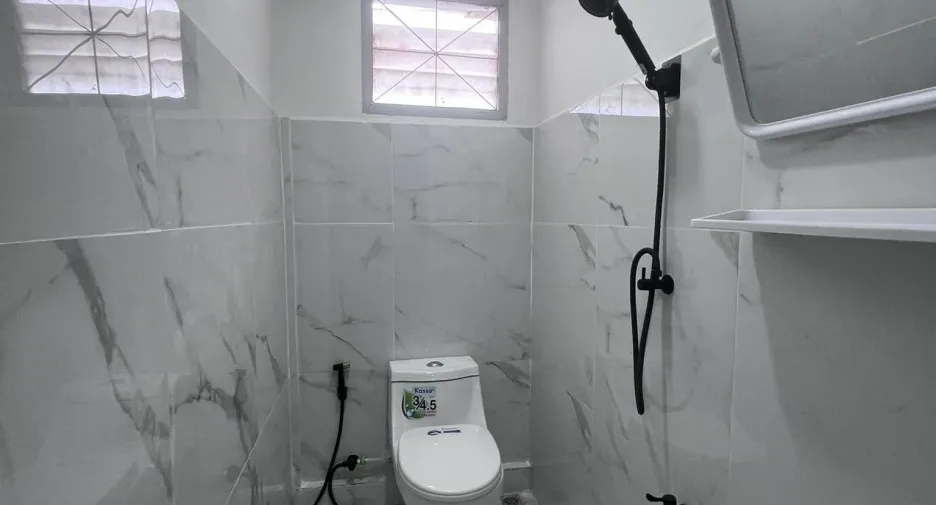 Haus zum Kauf mit 2 Zimmer in Bang Lamung, Chonburi
