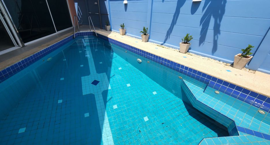 Casa en alquiler de 2 habitaciones en Bang Lamung, Chonburi