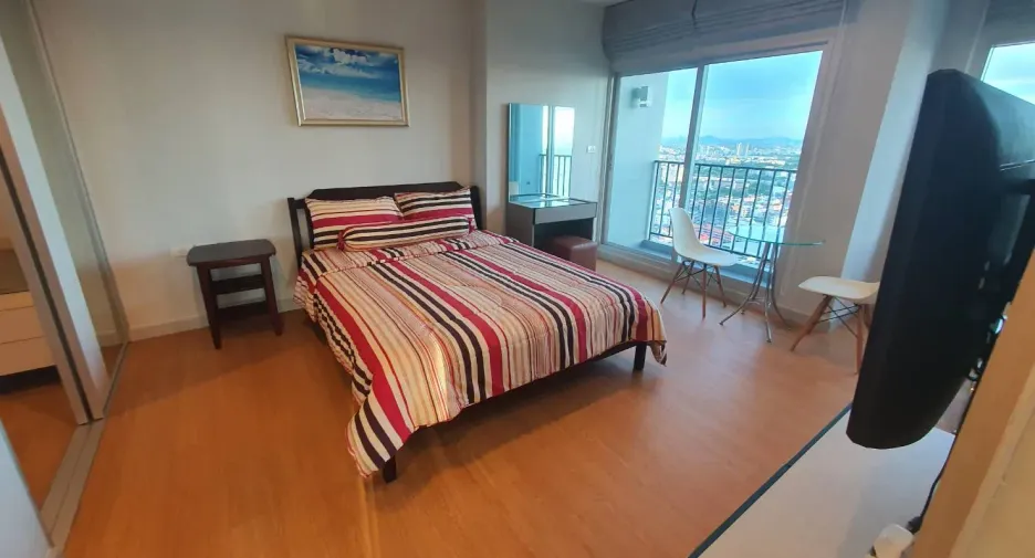 For rent 3 bedrooms condo in Bang Lamung, Chonburi