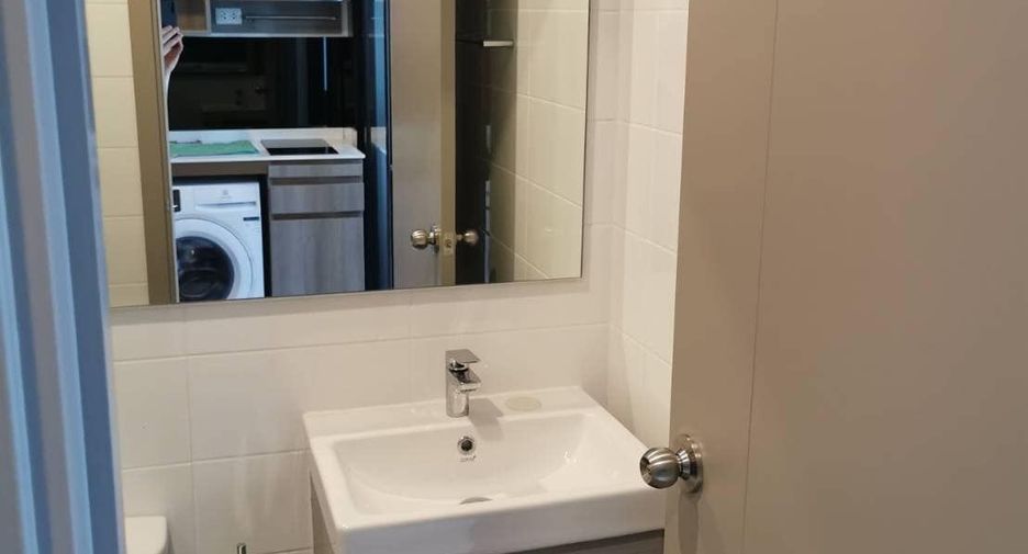 For rent and for sale studio condo in Watthana, Bangkok